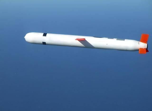 澤連斯基白跑一趟<strong></p>
<p>金屬制品廠
</strong>,特朗普拿“戰(zhàn)斧”當(dāng)誘餌,只想再見普京一面:金屬制品廠